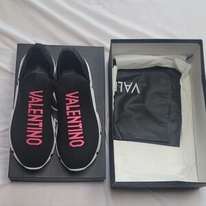 Valentino by Mario Valentino Queenie Slip-On Sneakers size 9US